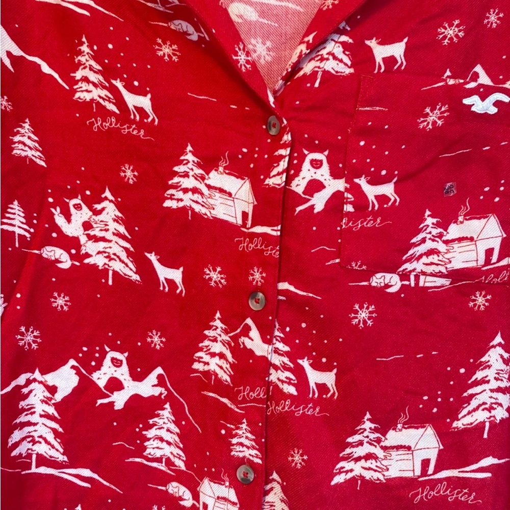 Holliday Hollister cropped button up T-shirt - Picture 2 of 7